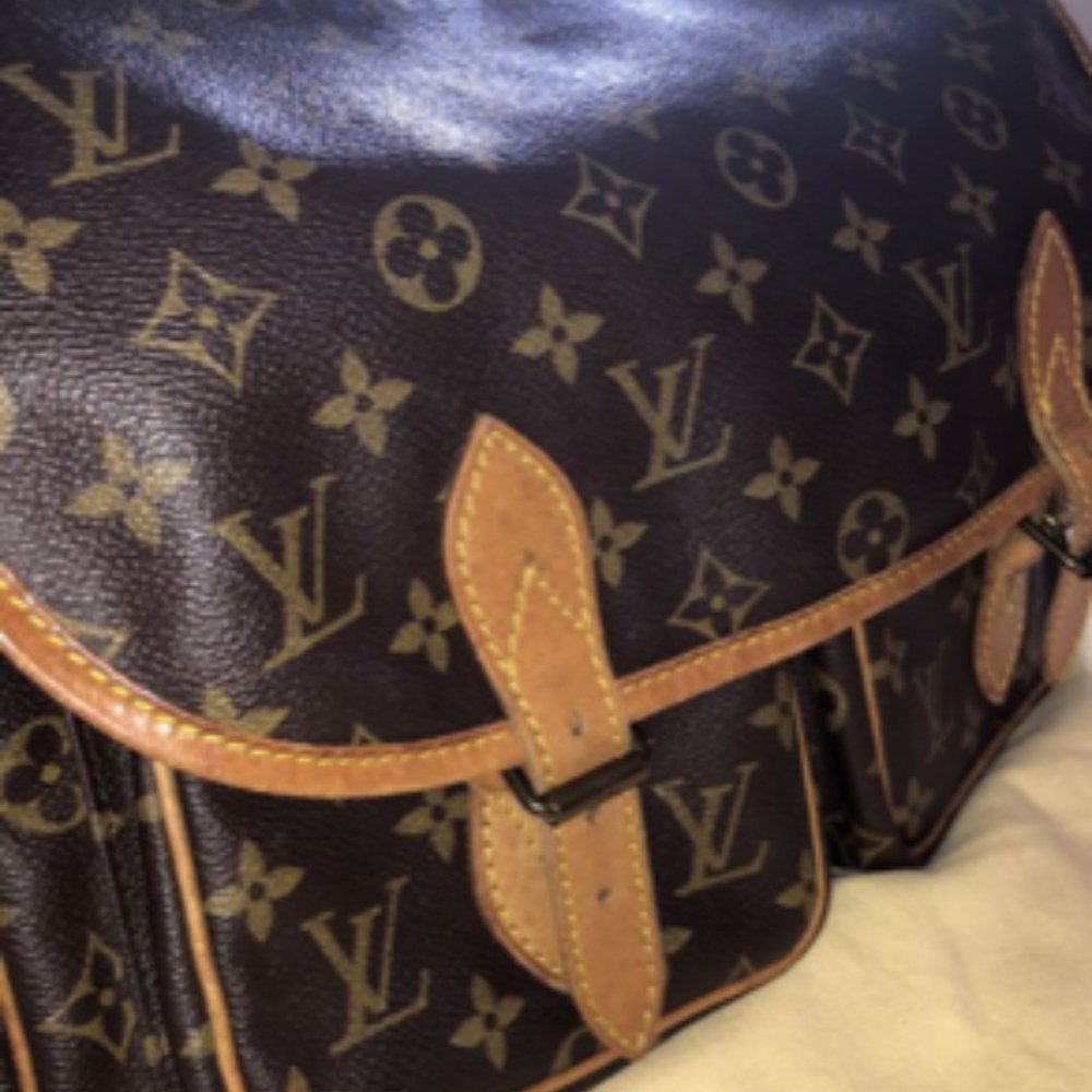 LV BAG